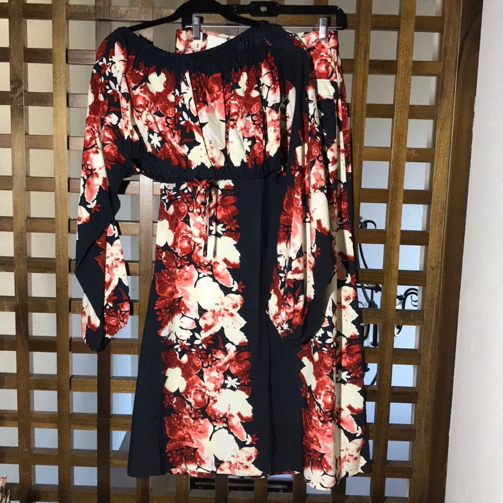 Cropped shirt with long skirt